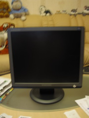 монитор ж/к 17 Samsung SyncMaster 731BF в отл. состоянии